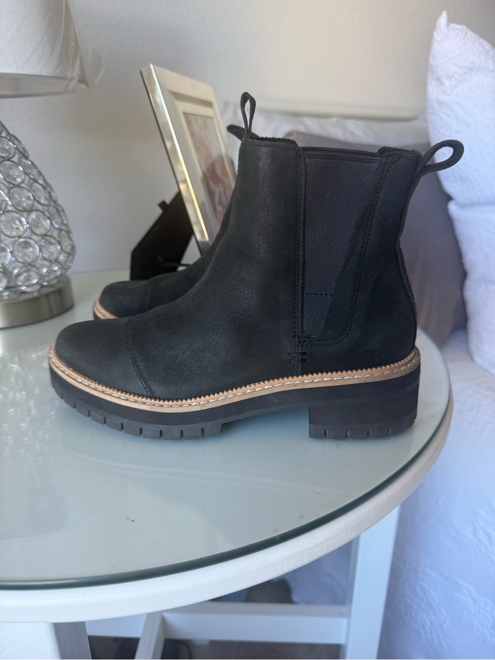 Toms Black Chelsea Lug Sole Leather Booties with Contrast Welt